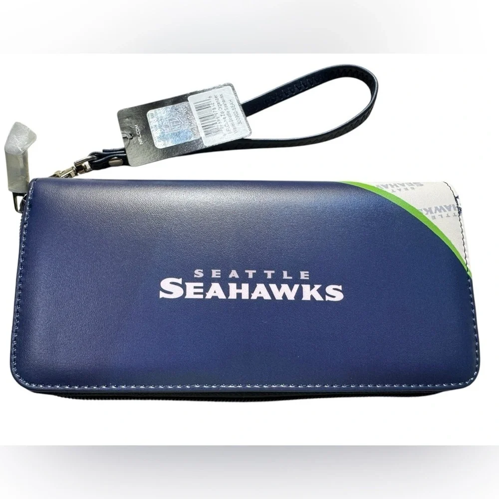 Little Earth Navy Green Cream Seattle Seahawks Wristlet Wallet